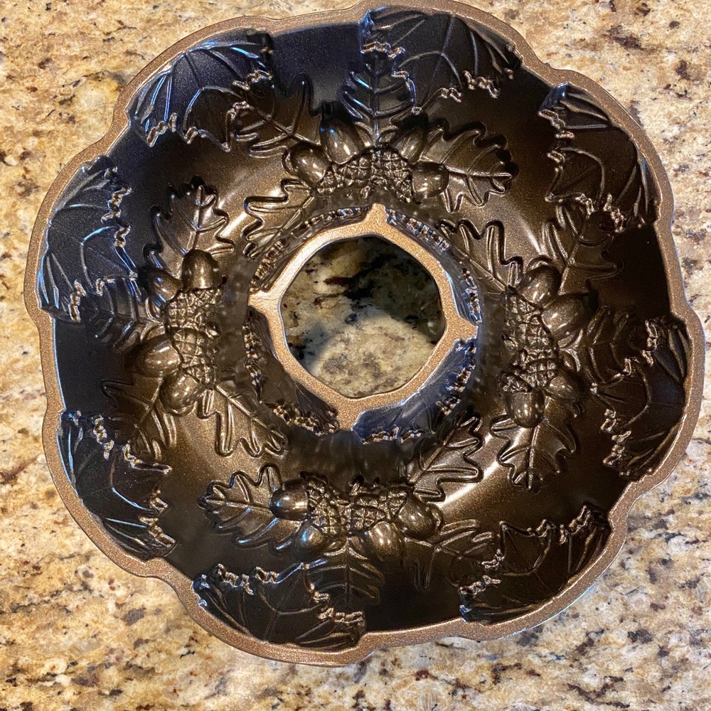 Nordic Ware Fall Harvest Aluminum Bundt